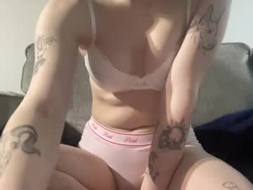 See Knextdoor online Now @ slutout.com